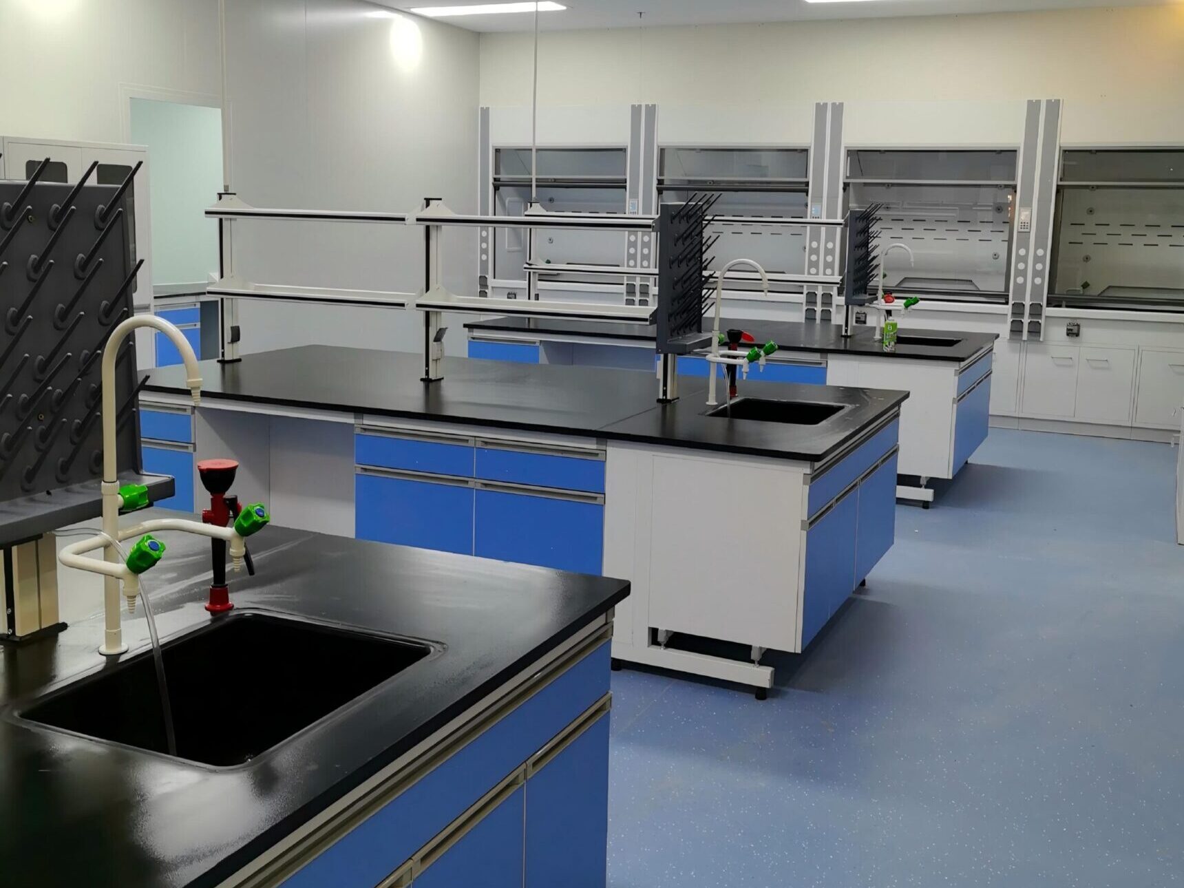 Medical Laboratory Furniture