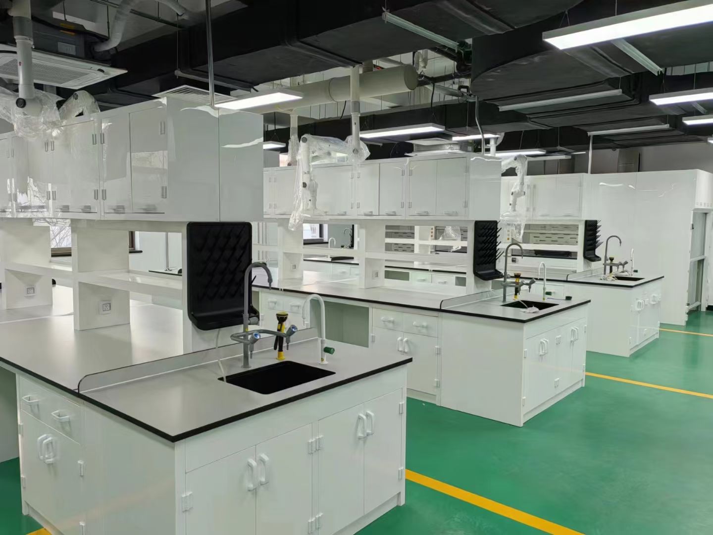 Medical Laboratory Workstations